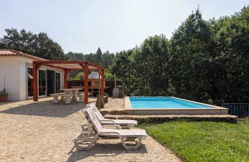Molares Apartment | Annexe en pleine Nature, a sure deconnexion. Swimming pool, jacuzzi and barbecue!