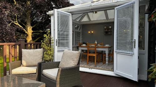 Willesborough House | Annexe Orchard Cottage