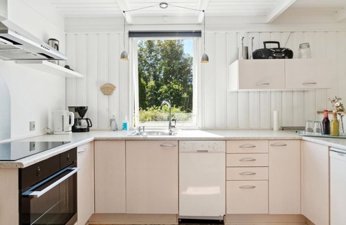 Arnager House | "Anni" - 250m from the sea by Interhome