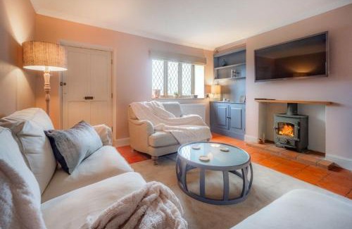 Sharrington House | Annie's Cottage - Big Skies Holiday Cottages