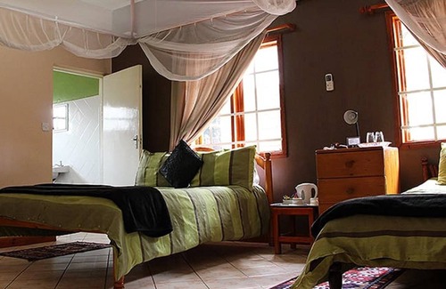 Blantyre Cabin | Annie's Lodge Blantyre