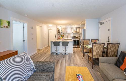 Canmore Apartment | Anniversary and Honeymoon 1 Bedroom Suite 168