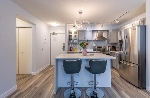 Canmore Apartment | Anniversary and Honeymoon 1 Bedroom Suite 168