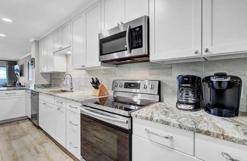 Isle of Palms Villa | “Another Day at the Beach” at 2 Beach Club Villa|Spectacular Oceanfront Views|Renovated|Large Scr.