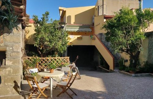 Dolianova Bed & Breakfast | Anticacasaliori