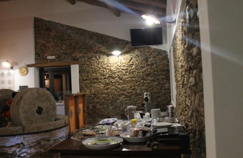 Gioiosa Marea Bed & Breakfast | Antico Casale