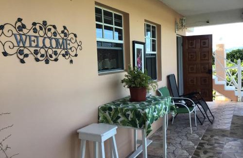 Runaway Bay Apartment | Antigua Seaview