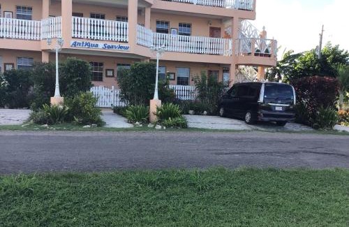 Runaway Bay Apartment | Antigua Seaview