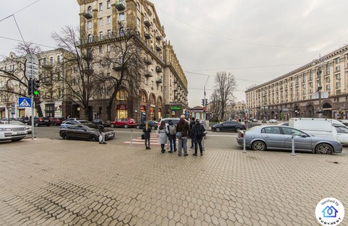 Lypky House | ♜ ANTIQUE ART APARTMENT AT THE KRESCHATYK STREET ♜