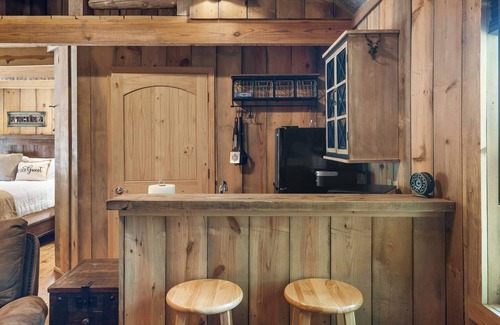 Branson Cabin | Antlers Point – Cabin for 4