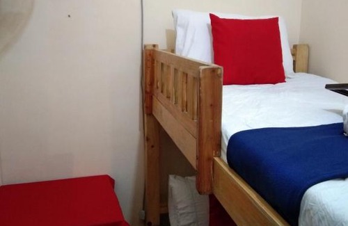 Moonwalk Bed & Breakfast | Antoine Despasito near airport