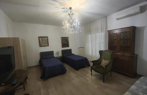 Novara Apartment | Antonelli Guest House