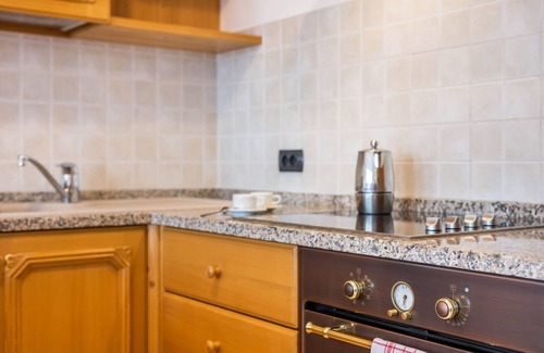 Livinallongo del Col di Lana Apartment | Apartment 'Apartments Mirabell Margherita' with Mountain View, Shared Terrace and Wi-Fi