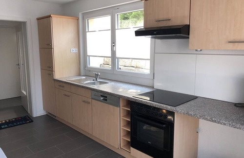 Muellheim Apartment | Apartment 'Ferienwohnung Bäumchenblick' with Private Terrace, Private Garden and Wi-Fi