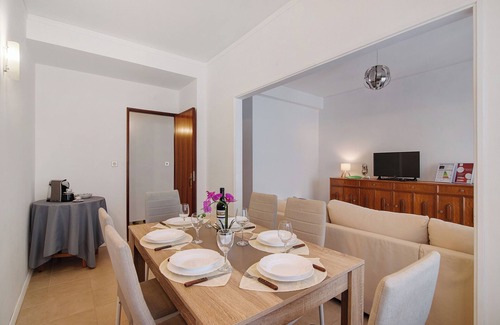 Vila Real Santo Antonio Apartment | Apartment 'Gaspar' with Balcony and Wi-Fi
