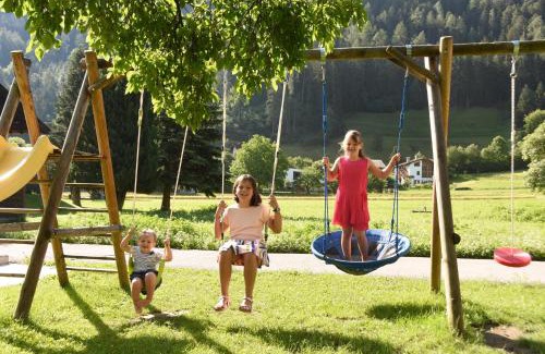 Ried im Oberinntal Apartment | Apart Cäcilia