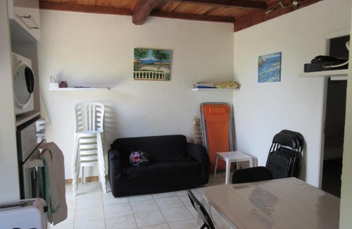 Saint-Pierre-la-Mer Apartment | Apart climatisé T3 St Pierre la mer 1 er étage, 4 pers