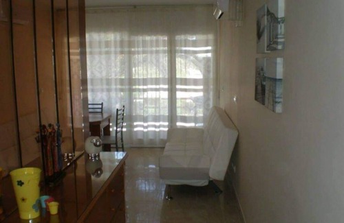 L'Hospitalet de l'Infant Apartment | Apartment near the beach