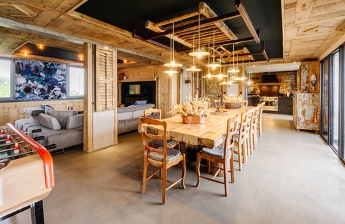 La Toussuire Apartment | Apartment 'Lodge Six De Savoie' with Mountain View, Private Terrace and Wi-Fi