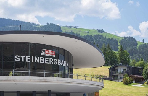 Rain Apartment | APART HERZOG - URBAN LUXURY LIFESTYLE direct at Steinbergpiste and Steinbergbahn
