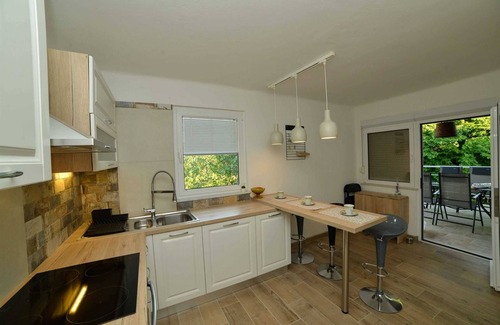Sveti Vid Dobrinjski Apartment | Apartment Villa Oliva with private swimming pool