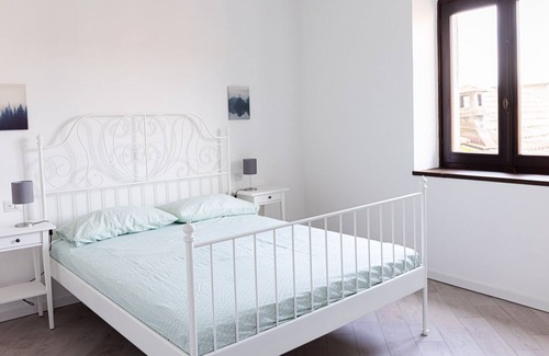 Barza Apartment | Apartment in a typical Lombard court of 1700 in the tranquility of the countryside