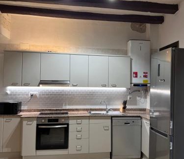 Sant Joan de Les Abadesses Apartment | Apartament al centre històric