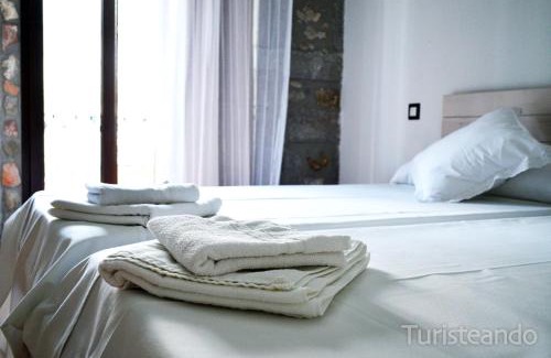 San Vicente de la Barquera Apartment | Apartamento Llerandi 1B - Céntrico y completamente reformado