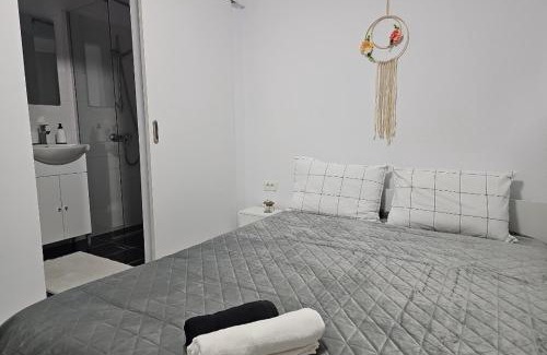 Arad Apartment | Apartament duplex pentru 3-4-5 persoane, Free parking, Self checkin