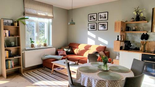 Kowary Apartment | Apartament EverySky Kowary, Cozy Home, łatwy dostęp, widok na góry, winda