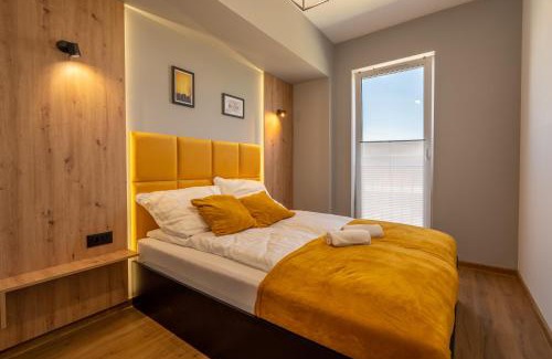 Zator Apartment | Apartament No82 Yellow Holiday Home Zator