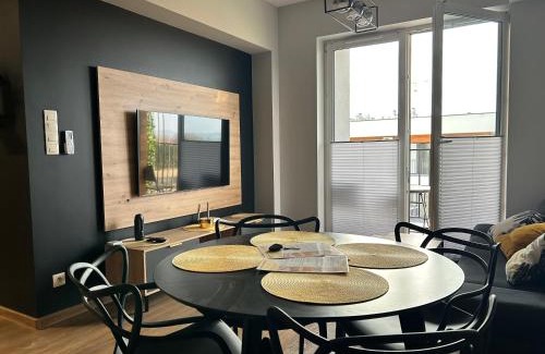 Zator Apartment | Apartament No82 Yellow Holiday Home Zator