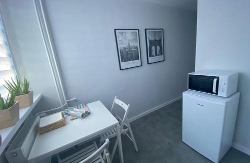 Dzierzoniow Apartment | APARTAMENT OŚ. JASNE 19B