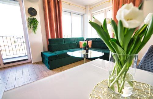 Zator Apartment | Apartament The Palm 35 by Housine