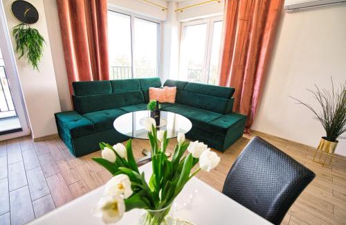 Zator Apartment | Apartament The Palm 35 by Housine