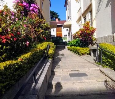 Teresopolis Apartment | Apartamento ótima localização, prédio sem elevador