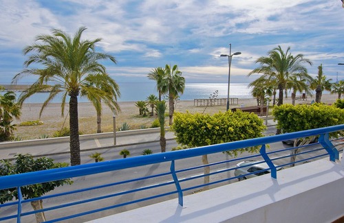 Carboneras Apartment | Apartamento a 10 Metros de Playa, Vistas Frontales al Mar. Carboneras. Cabo Gata