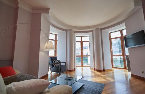 Deustuko San Pedro-Erribera Apartment | Apartamento BIO Exclusivo con mirador en Bilbao y aparcamiento público gratuito