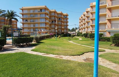 Denia Apartment | Apartamento con Salida Directa a la Arena. Gran Piscina y Vistas al mar