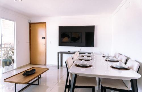 Jardim Camburi Apartment | Apartamento de 2 quartos com ALTO PADRǍO e BEM LOCALIZADO em Jardim Camburi