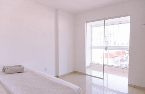 Jardim Camburi Apartment | Apartamento de 2 quartos com ALTO PADRǍO e BEM LOCALIZADO em Jardim Camburi