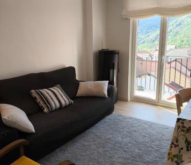 Isaba Apartment | Apartamento EGUZKILORE Izaba-Isaba