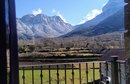 Laspuna Apartment | Apartamento en la Montaña con Vistas al Pirineo