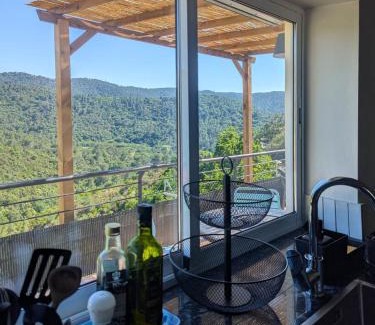 Sant Cugat del Valles Apartment | Apartamento en medio de la naturaleza, con fantásticas vistas