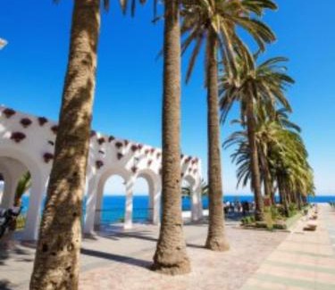 Nerja City Centre Apartment | Apartamento Jazmín 49 Centro - Adults Recommended