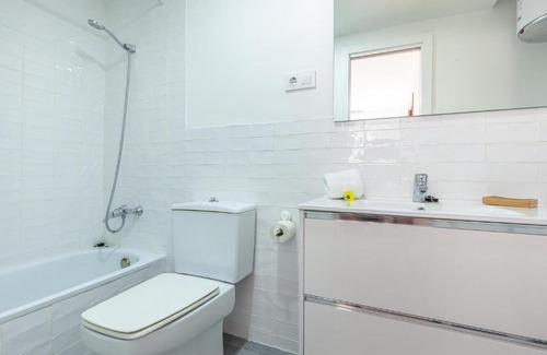 La Buhaira Apartment | Apartamento luminoso y acogedor en Sevilla. A/C.