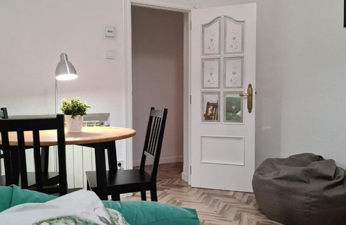 Valladolid Apartment | Apartamento NANA - Wifi y Netflix