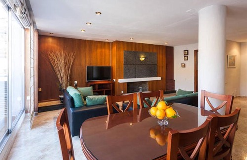 El Pilar Apartment | Apartamento Tiziano Mercado Central