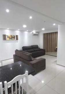 Piratuba Apartment | Apartamentos Ed London, na Av principal a poucos passos das Termas