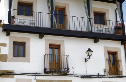 Cuacos de Yuste Condo | Apartamentos Entre Fuentes 50 m2 en casco histórico de Cuacos de Yuste, La Vera